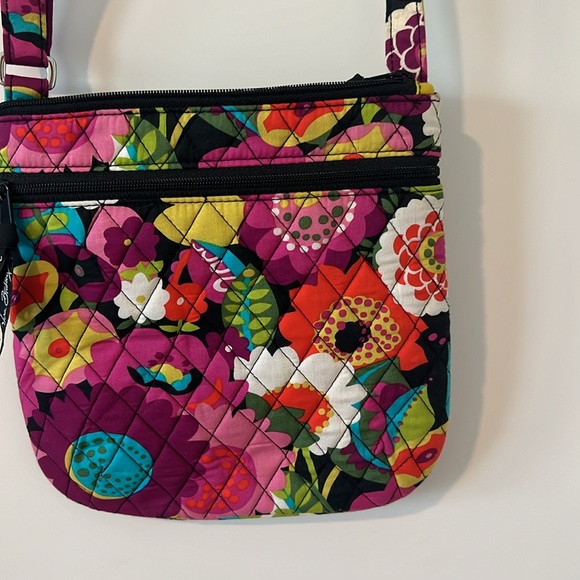 Vera Bradley - Picture 2 of 2